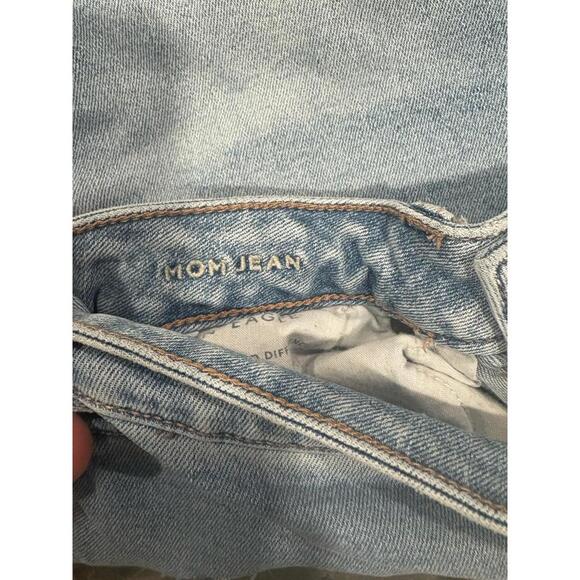 American Eagle Women's Mom Jeans Cotton Blend Blue Size 6 Regular Denim - Picture 6 of 9